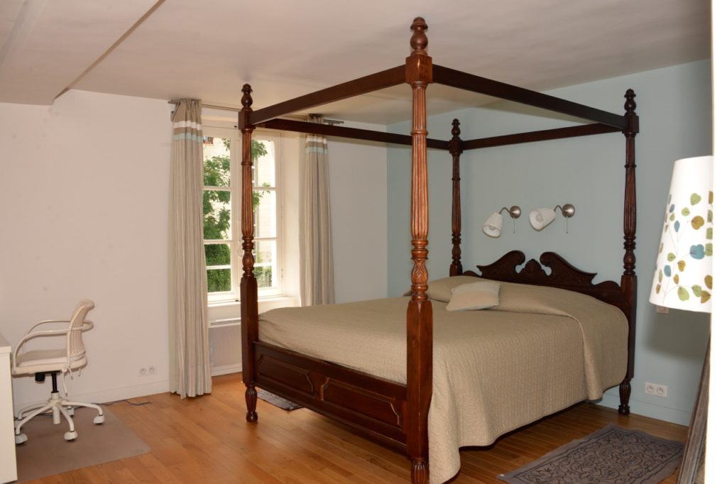 Premium Maison Royale premium Rent Insead Fontainebleau Coliving shared house