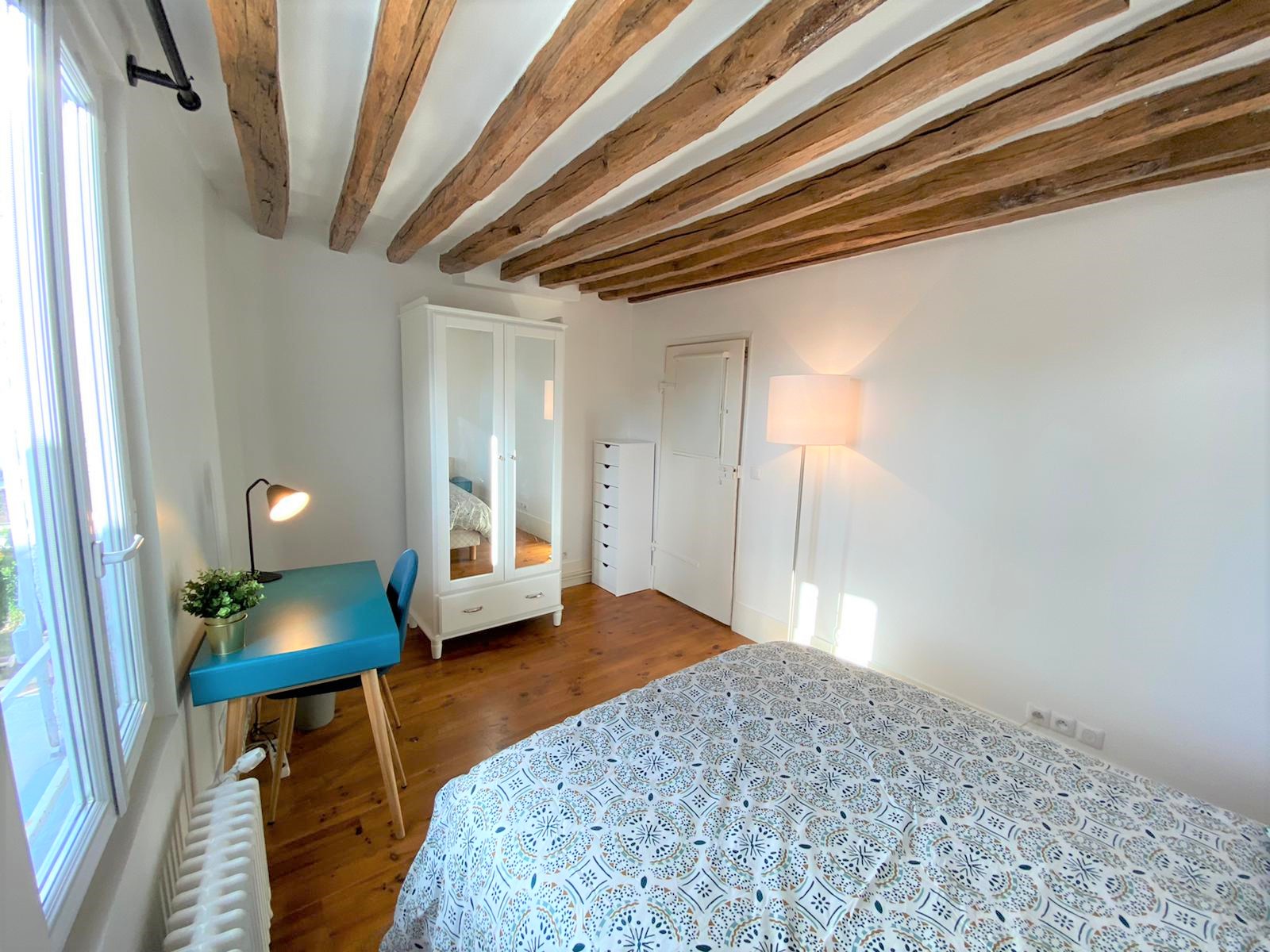 Bedroom 3Premium House St Merry premium Rent Insead Fontainebleau Coliving flat apartment