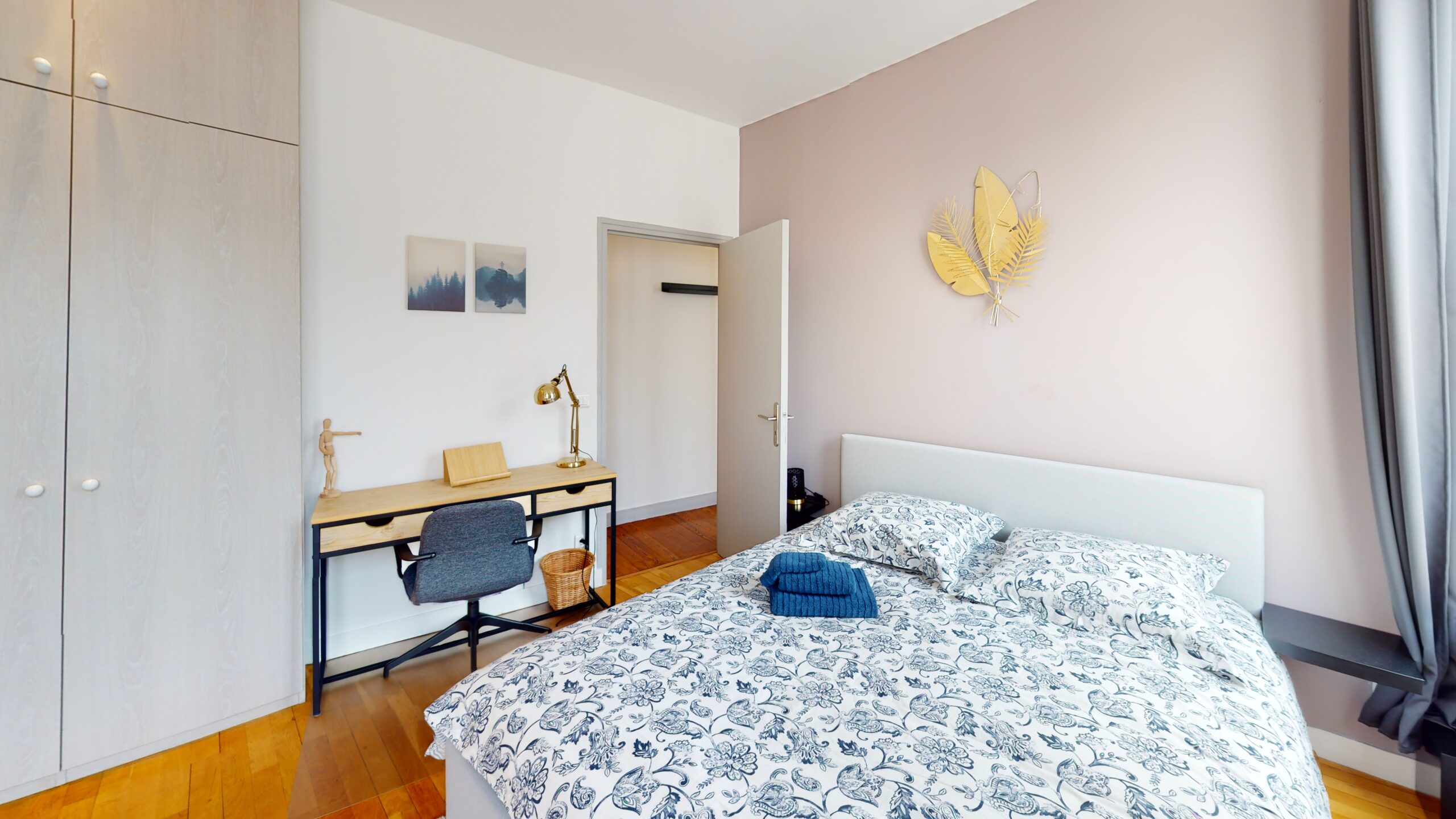 Appartement-14-rue-de-Fleury-copy-Bedroom(3)